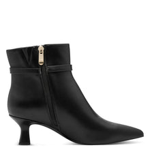 Laden Sie das Bild in den Galerie-Viewer, Stiefelette Marco Tozzi