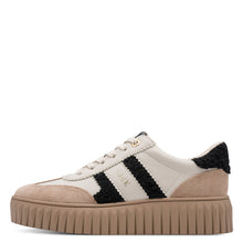 Laden Sie das Bild in den Galerie-Viewer, Sneaker Marco Tozzi by GMK