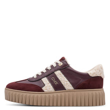 Laden Sie das Bild in den Galerie-Viewer, Sneaker Marco Tozzi by GMK