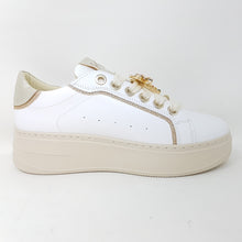 Laden Sie das Bild in den Galerie-Viewer, Sneaker Keys