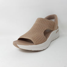 Laden Sie das Bild in den Galerie-Viewer, Latsche Skechers
