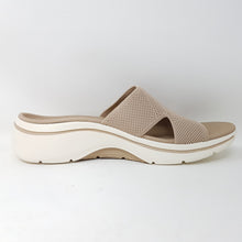 Laden Sie das Bild in den Galerie-Viewer, Latsche Skechers