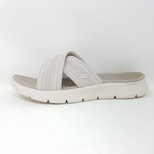 Laden Sie das Bild in den Galerie-Viewer, Latsche Skechers