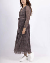 Laden Sie das Bild in den Galerie-Viewer, 15195 Langes, fließendes Herbst-/Winterkleid aus Polyester: 1 SM/1 ML