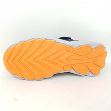 Laden Sie das Bild in den Galerie-Viewer, Wasserfester Sneaker Skechers