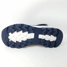 Laden Sie das Bild in den Galerie-Viewer, Wasserfester Bootie Skechers