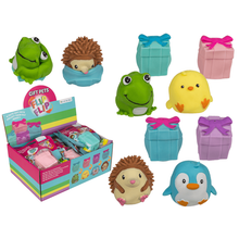 Laden Sie das Bild in den Galerie-Viewer, 4er-Set FlipFlip Geschenk-Tierchen – Fidget-Spielzeug aus TPR für Kinder