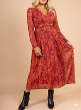Laden Sie das Bild in den Galerie-Viewer, 16032 Lange Kleider mit Druck: Rouge / 1 S/M 1 M/L