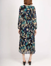 Laden Sie das Bild in den Galerie-Viewer, 15218 Langes fließendes Kleid für Herbst/Winter aus Polyester: 1 SM/1 ML