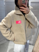 Laden Sie das Bild in den Galerie-Viewer, Sherpa-Jacke mit Reißverschluss: Beige / Eine Größe
