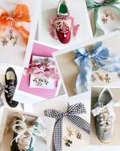 Laden Sie das Bild in den Galerie-Viewer, Schuh-Charms und Schnürsenkel-Sets | Sneaker-Charms und Schnürsenkel-Sets: Schwarze Schnürsenkel/Schleife + Sternanhänger