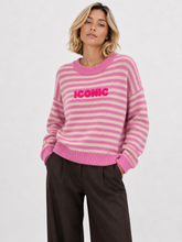 Laden Sie das Bild in den Galerie-Viewer, Gestreifter ICONIC-Pullover – neu interpretierter maritimer Stil AP196: Bordeaux / Standardmäßig / Eine Größe