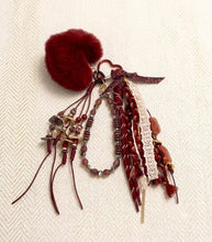 Laden Sie das Bild in den Galerie-Viewer, Taschenanhänger &amp; Schlüsselanhänger Rotes Herz