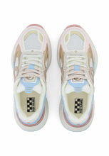 Laden Sie das Bild in den Galerie-Viewer, Sneaker No Name