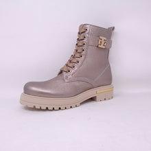 Laden Sie das Bild in den Galerie-Viewer, Stiefelette Nero Giardini