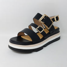 Laden Sie das Bild in den Galerie-Viewer, Sandalen Keys