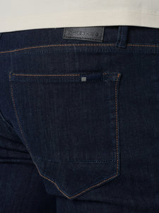 Jeans No Excess