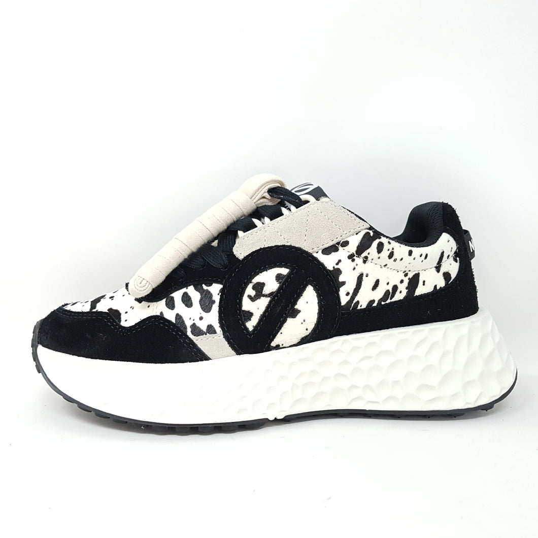 Sneaker No Name