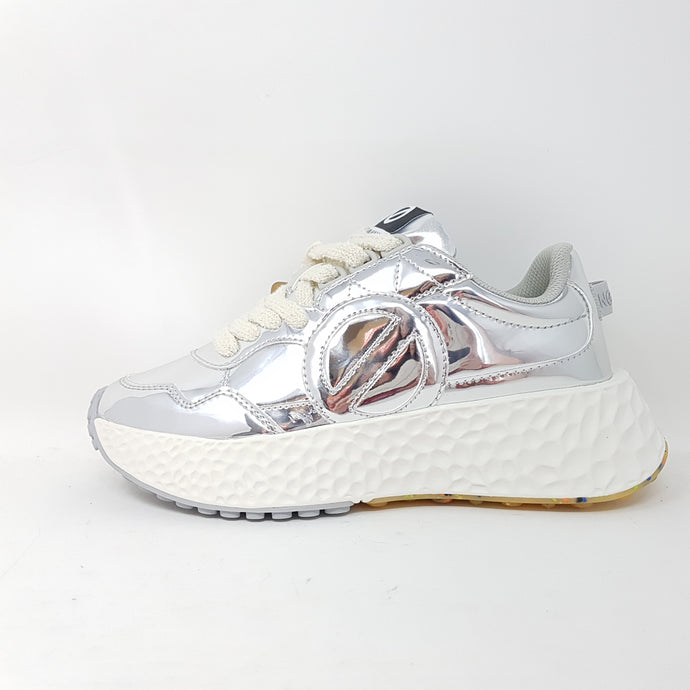 Sneaker No Name