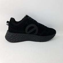 Laden Sie das Bild in den Galerie-Viewer, Sneaker No Name