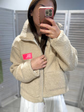 Laden Sie das Bild in den Galerie-Viewer, Sherpa-Jacke mit Reißverschluss: Beige / Eine Größe