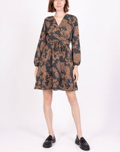 Laden Sie das Bild in den Galerie-Viewer, 15041 Kurzkleid Herbst/Winter: 1 S/M 1 M/L