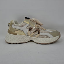 Laden Sie das Bild in den Galerie-Viewer, Sneaker No Name