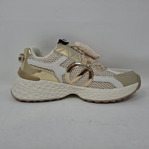 Sneaker No Name