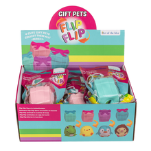 Laden Sie das Bild in den Galerie-Viewer, 4er-Set FlipFlip Geschenk-Tierchen – Fidget-Spielzeug aus TPR für Kinder