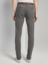 Laden Sie das Bild in den Galerie-Viewer, Chino Hose Tom Tailor Denim